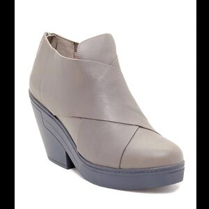 Eileen Fisher Cosmos gray leather bootie